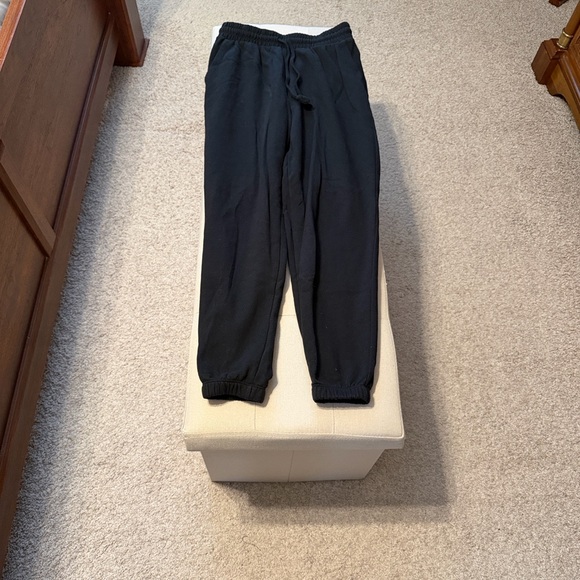 SO Women’s The Favorite Jogger Pants Size S - Picture 9 of 15